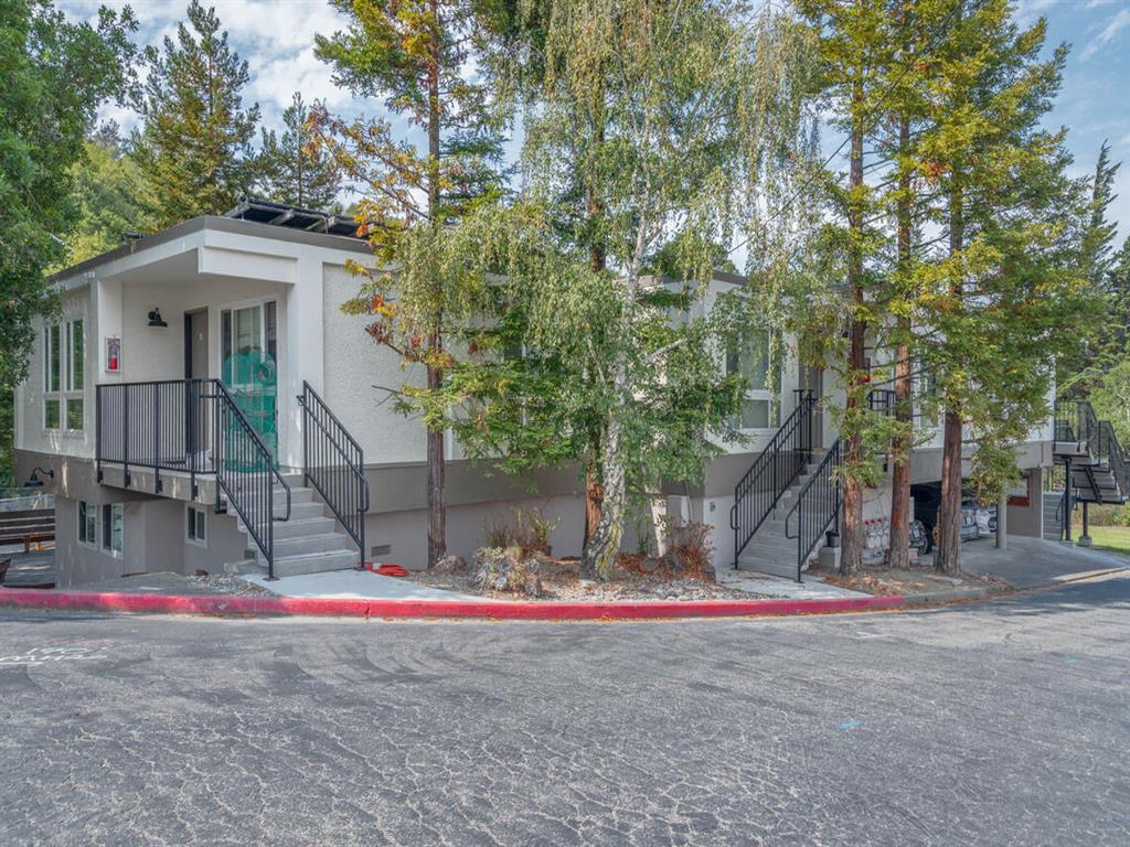 Trailhead Apartments At Tam Junction photo 3